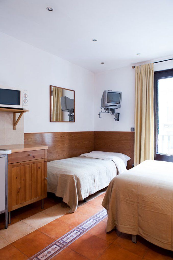 Estudios Pelayo Guest House Барселона Экстерьер фото
