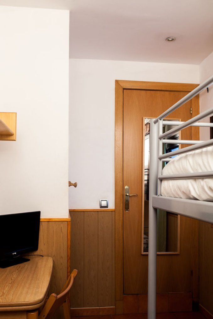 Estudios Pelayo Guest House Барселона Экстерьер фото